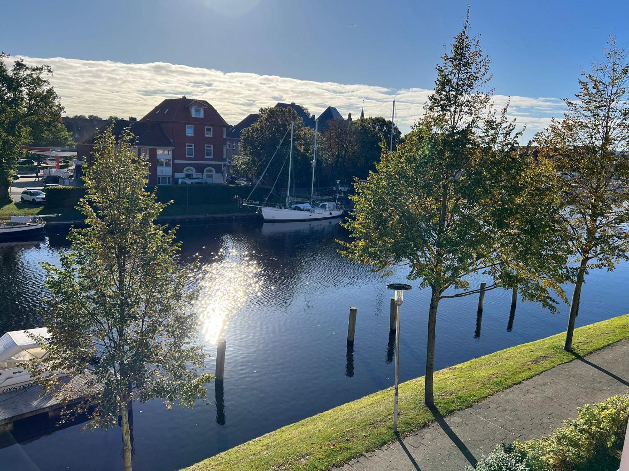 Gemuetliches Studio Im Stadtkern Mit Kanalblick Emden Exterior foto